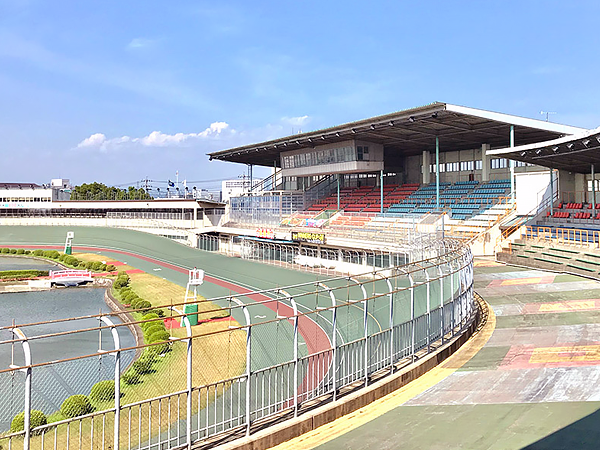 Image result for 大垣競輪場 特別観覧席